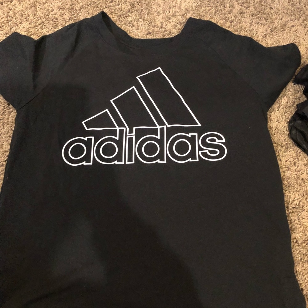 Girls under armour t shirt